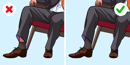 جوراب های بلند بپوشید که هنگام نشستن برهنگی پا مشخص نشود